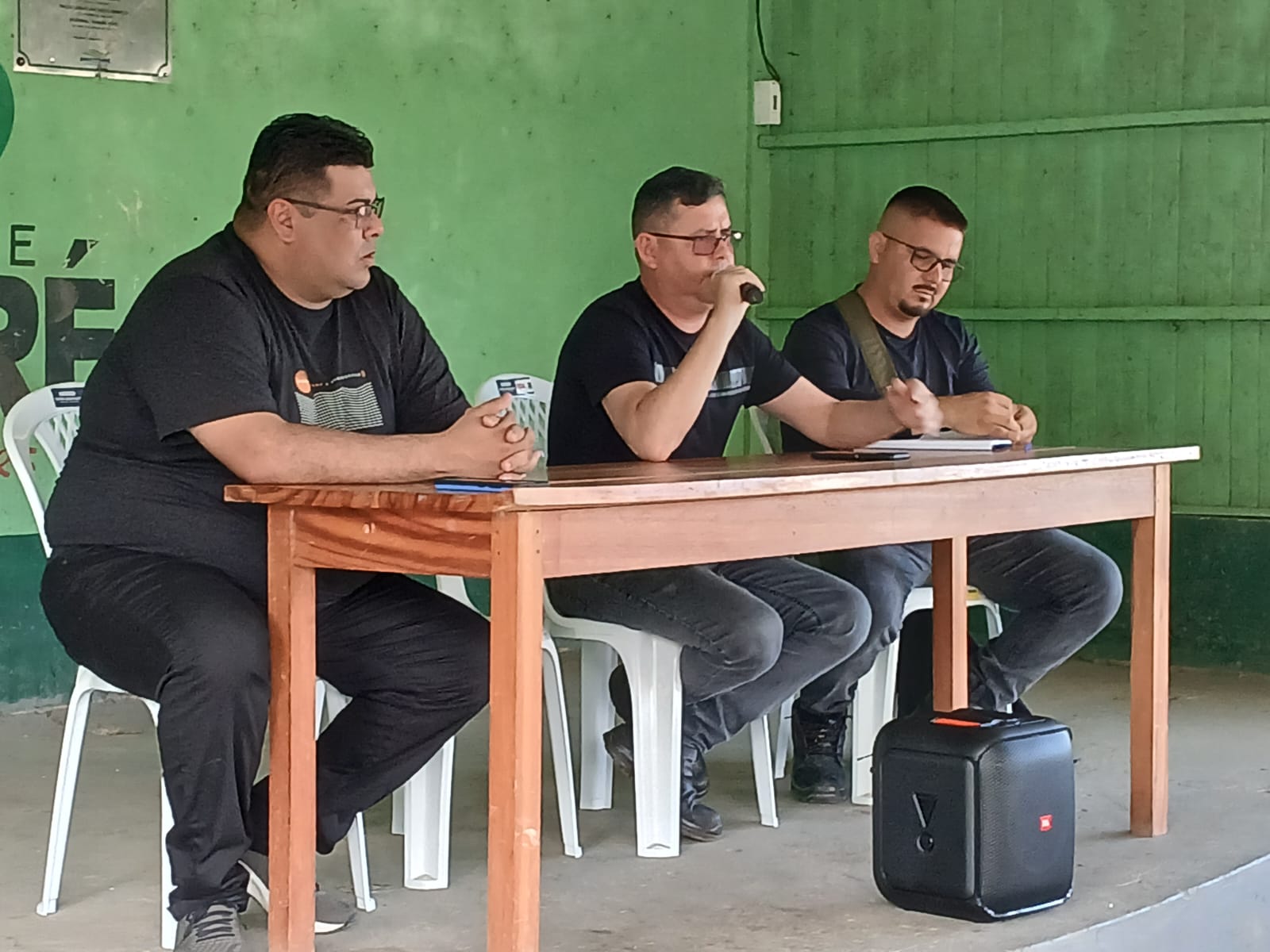 Adriano Colares cobra melhoria na rede de energia elétrica na região do Marmelos