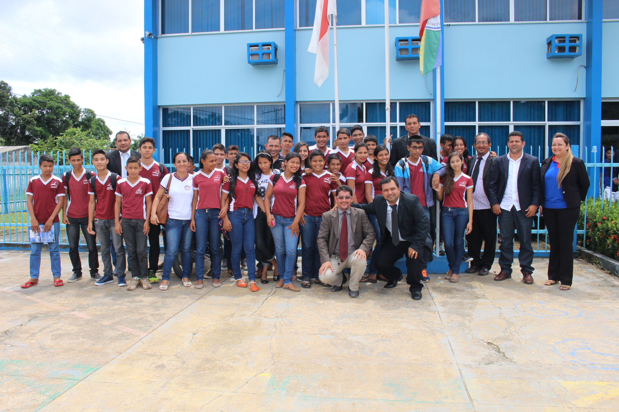 Alunos da escola estadual Aristeu Bicho participam da sessão ordinária na Câmara de Manicoré