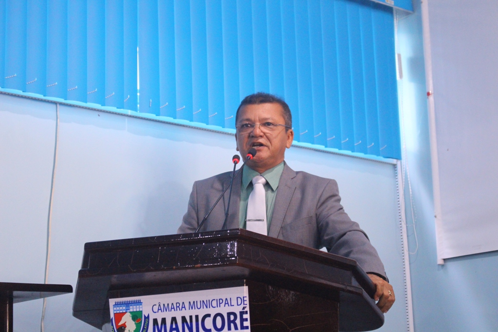 Augusto Vieira solicita estudo técnico para implantação de semáforo em Manicoré