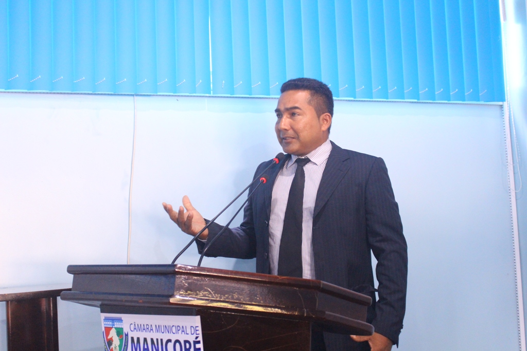 Charles solicita construção de uma escola municipal na comunidade de Bom Fim no rio Manicoré