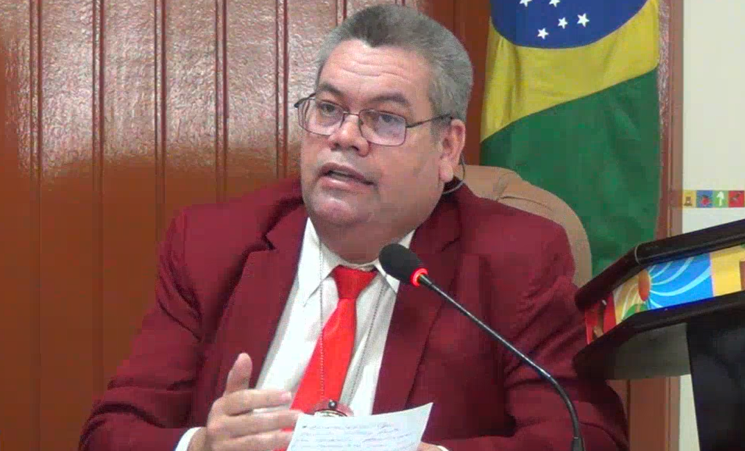 Hetyelson da Pesca sugere iluminação nas estradas do Atininga e Boca do Rio 