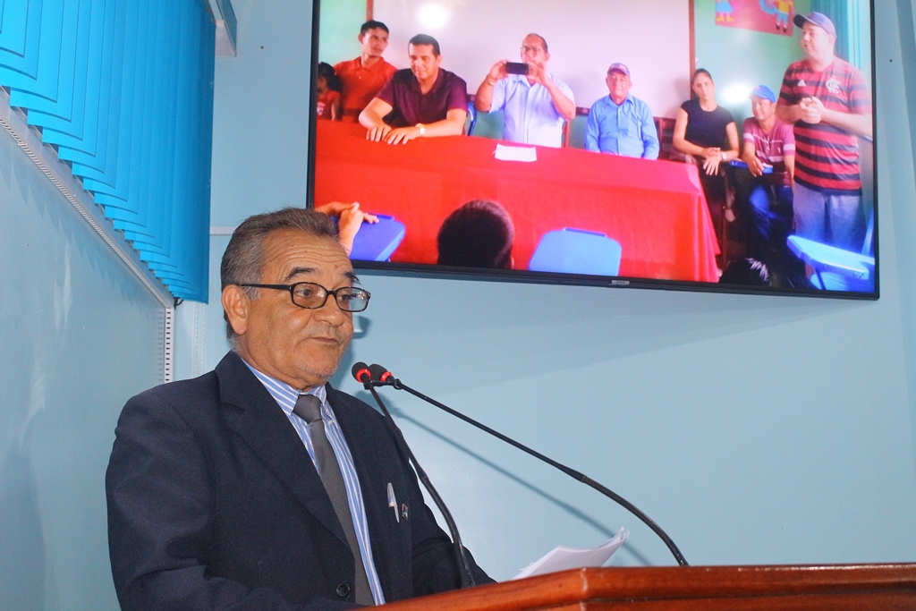 Mário do Rosário visita comunidades na região de Democracia e apresenta indicações cobrando melhorias 