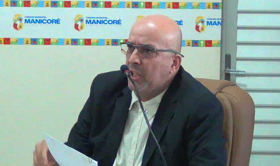 Michelzão apresenta série de Requerimentos solicitando Informações