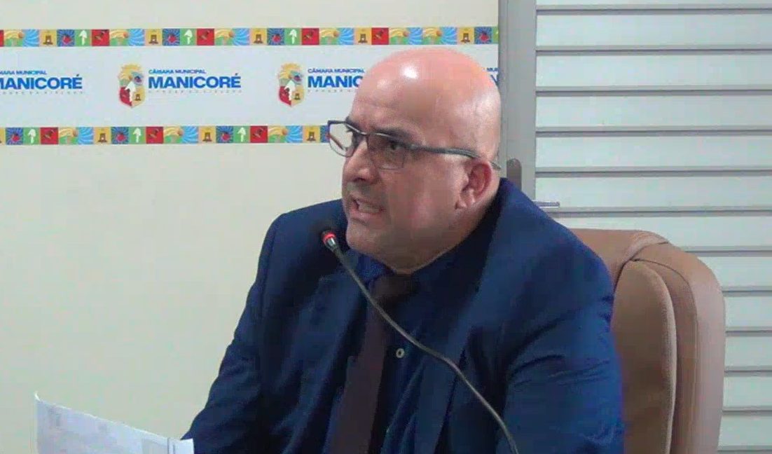 Michelzão pede reforma no Complexo Esportivo Rosival Ribeiro