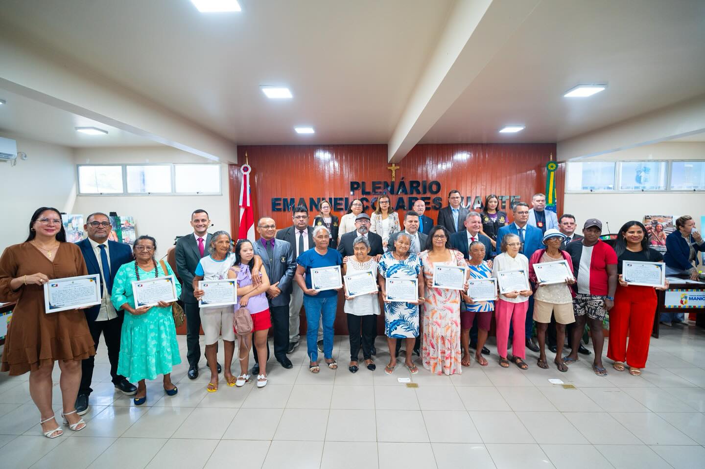Mulheres recebem homenagem da Câmara de Manicoré