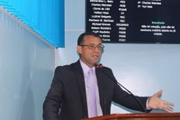 Nelson Monteiro fala da greve dos Professores da rede estadual e parabeniza Professora Artemis Soares ao lançar Livros em Manicoré