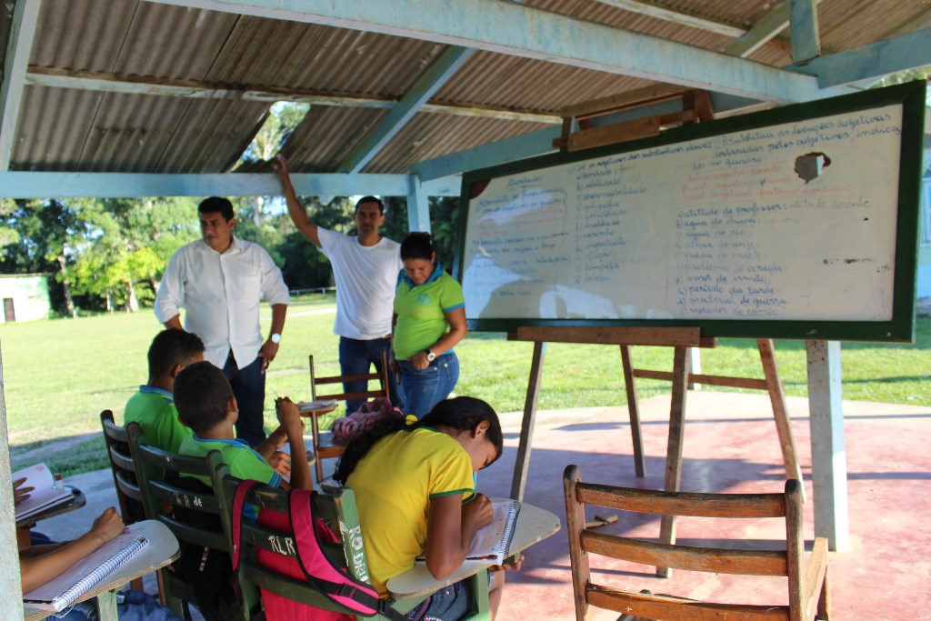 Presidente da Câmara e Vereadores de Oposição visitam escola precária da comunidade de Boca do Rio e Igarapezinho, em Manicoré