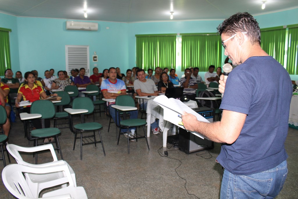 Presidente da Câmara participa do Fórum que discute Plano Municipal de Educação (PME)