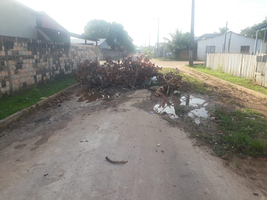 Socorro Torres indica melhorias nas ruas do Bairro Andaraí