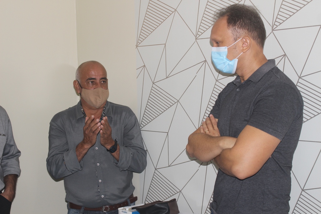 Velho acha absurdo quantidade de funcionários no Hospital Regional de Manicoré 